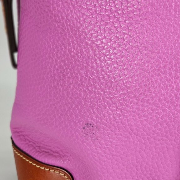 Dooney & Bourke Women's Light  Purple  Pebble Leather Crossbody Bag Medium 245 - Picture 8 of 13